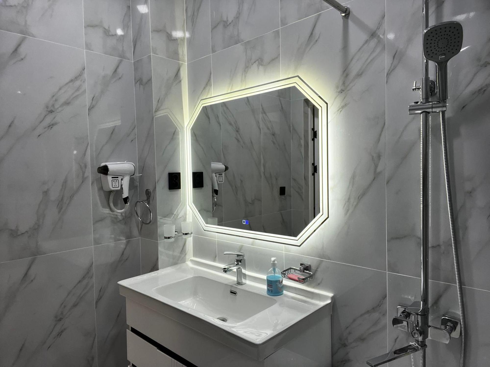 New Apartment Near The Savitsky Museum And Central Bazaar Nukus Exterior foto